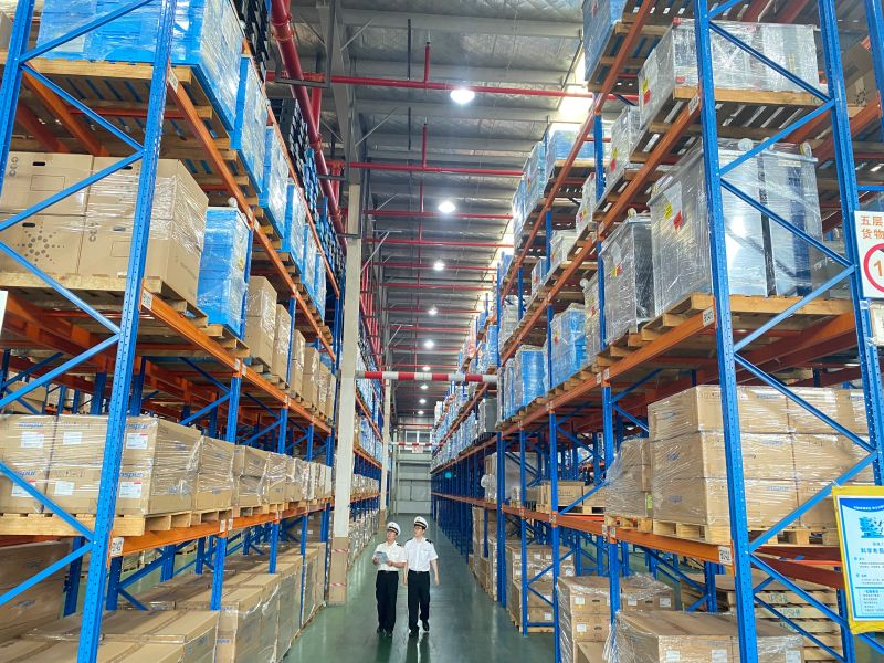 Pelabuhan Perdagangan Bebas Hainan secara rasmi melaksanakan pelepasan kastam seluruh pulau